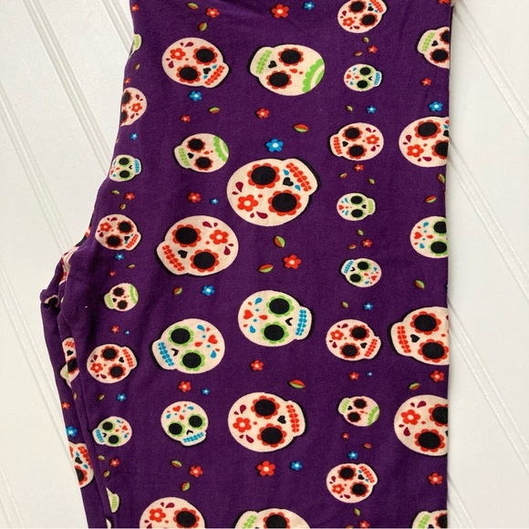 NWT LulaRoe TC Leggings purple sugar skulls Halloween Day of the Dead Whimsygoth - Picture 3 of 5